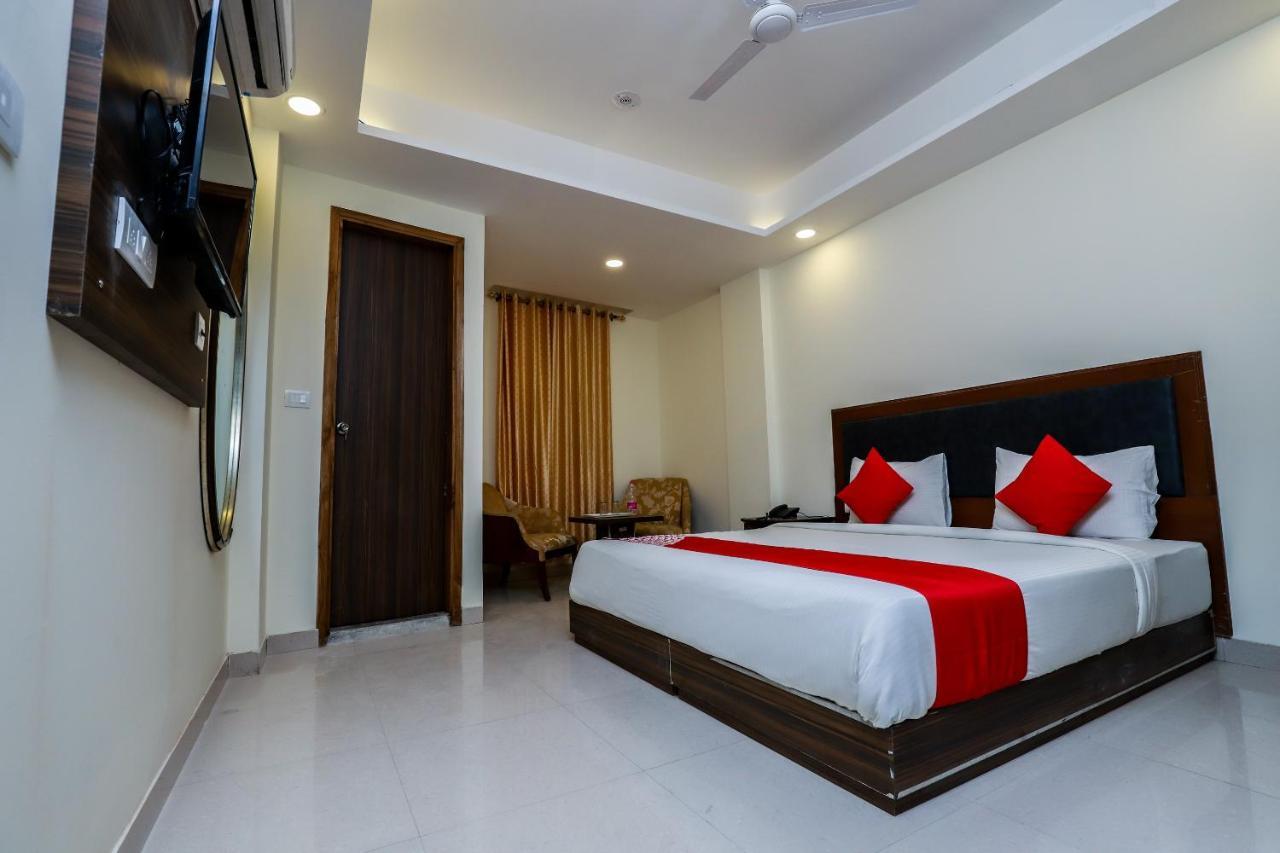 Hotel Moreton Igi Airport New Delhi Exterior photo